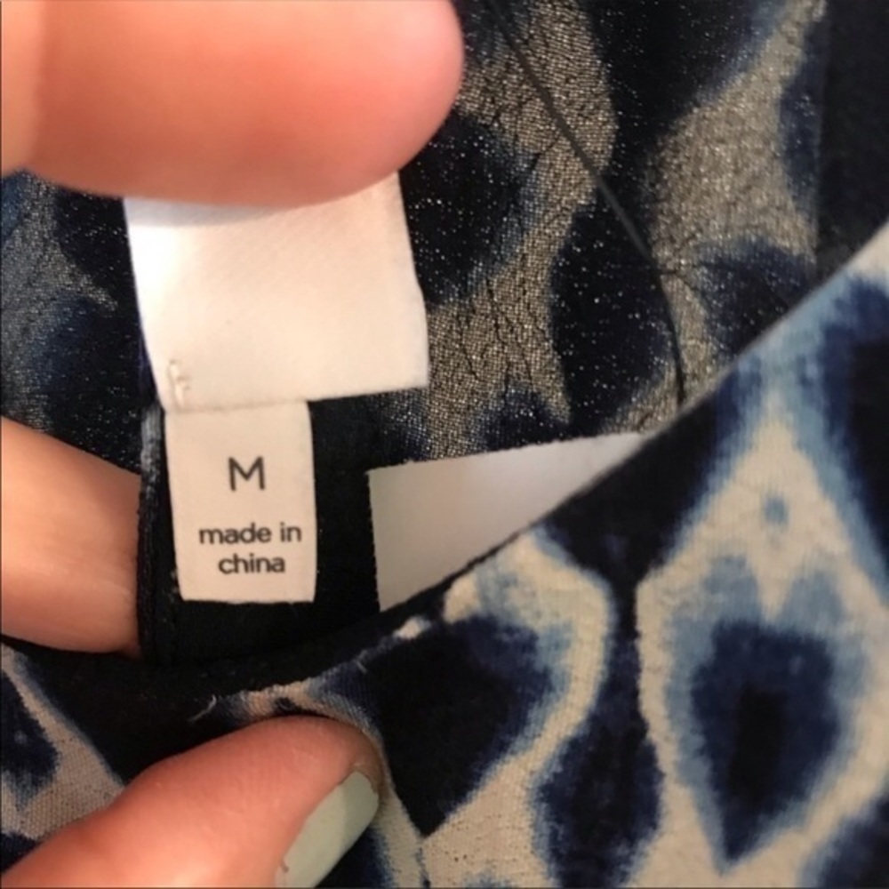 ASTR THE LABEL LACE UP SIDE GEO PRINT HALTER DRESS - Picture 5 of 6